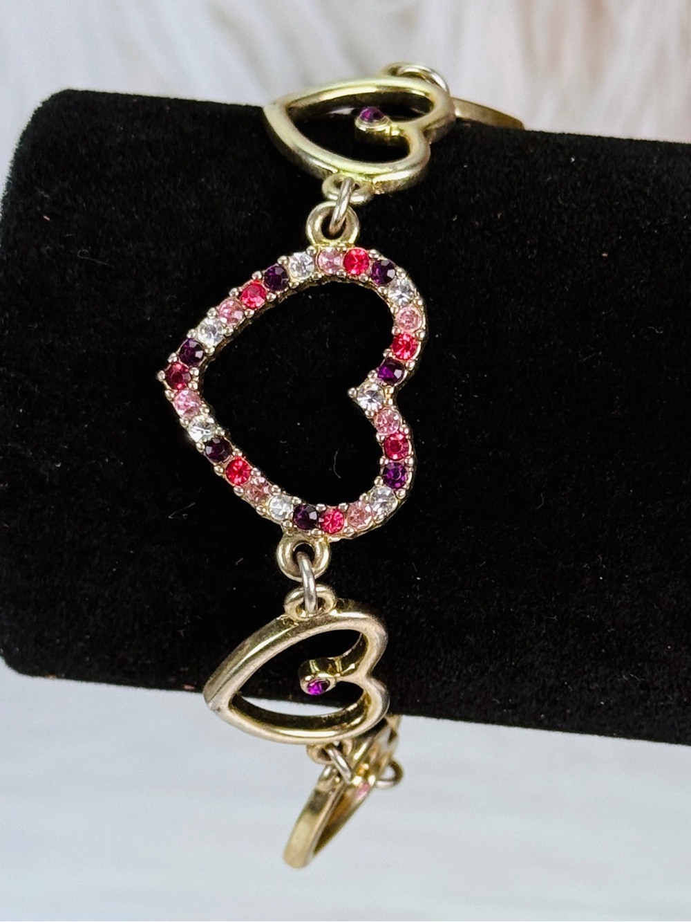 Vintage aged brasstone heart shaped rhinestone bling bracelet
